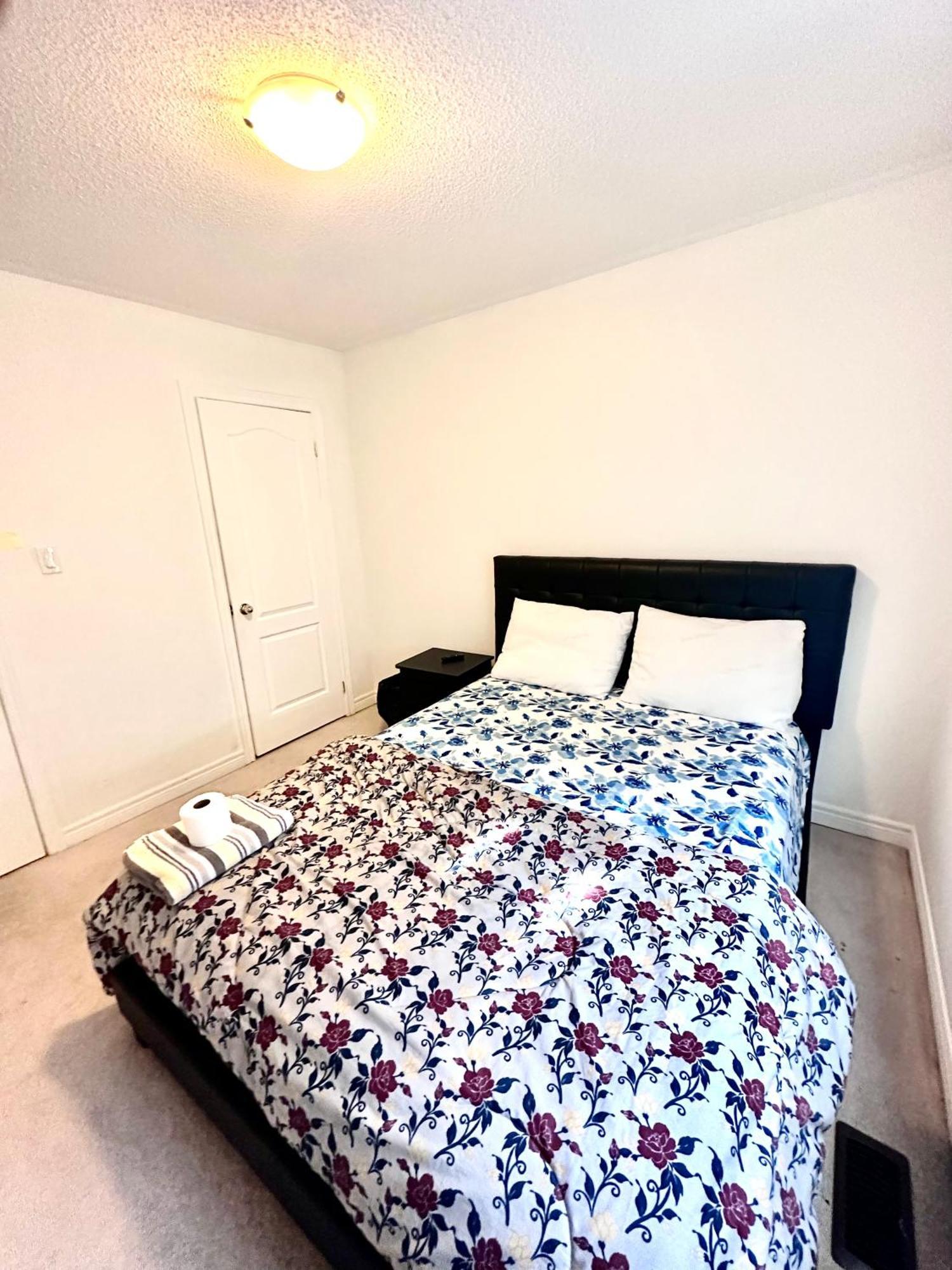 Bellhaven Beautiful Home Brampton Eksteriør billede